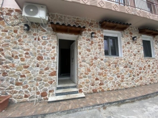 stonehouseacharnes eisodos