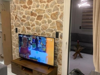 stonehouseacharnes enoikiazomeno aloni