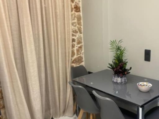 stonehouseacharnes saloni